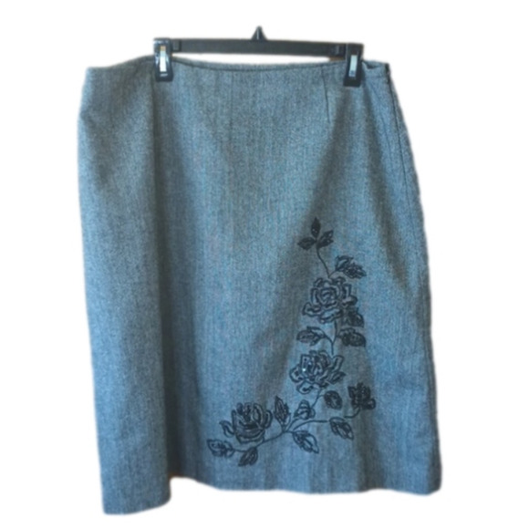 (b1-10) Gray Twill A Line Career Skirt with Floral Embroidery Beads Sequin - Picture 1 of 6
